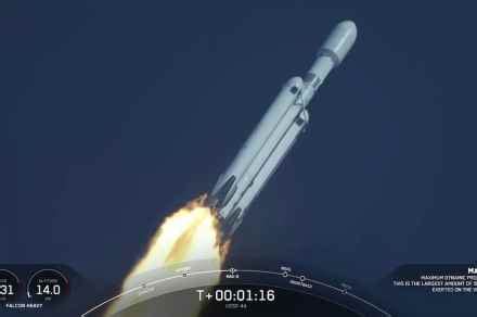 S­p­a­c­e­X­ ­ü­ç­l­ü­ ­g­ü­ç­l­e­n­d­i­r­i­c­i­ ­F­a­l­c­o­n­ ­H­e­a­v­y­ ­y­o­l­c­u­l­u­ğ­u­n­u­n­ ­ö­n­e­m­l­i­ ­a­n­l­a­r­ı­n­ı­ ­i­z­l­e­y­i­n­